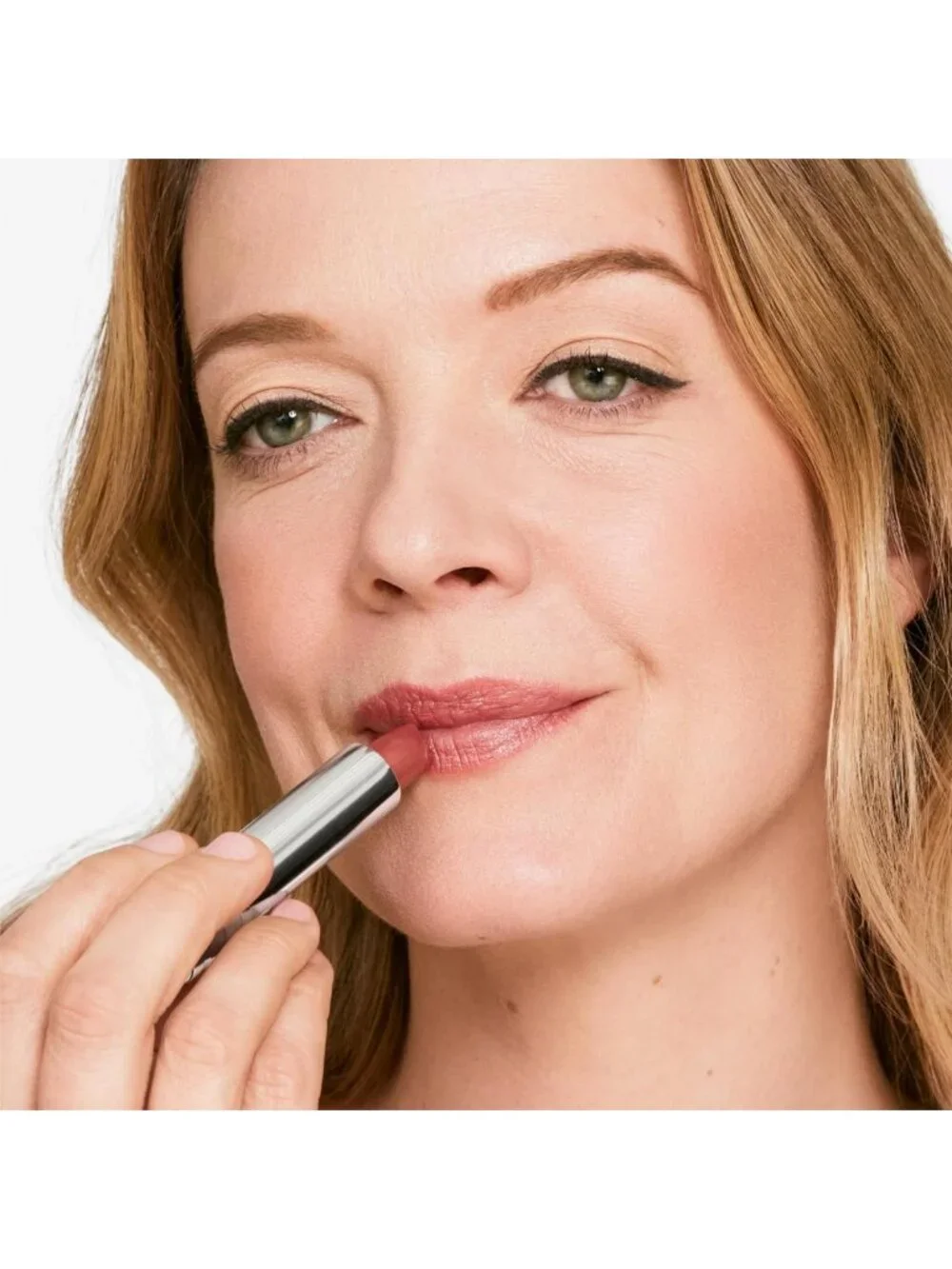 Moisturizing Long Lasting Lipstick | Hydrating Lip Color | 17 Gorgeous Shades